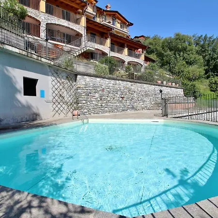 Piazzo Sleeps 6 Pool * Vercana